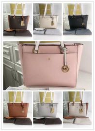 Picture of Michael Kors Lady Handbags _SKUfw110504762fw